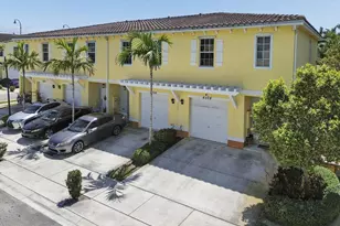 4008 NW 11 Dr, Lauderhill, FL 33313 - Photo 2