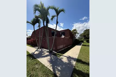 1420 Augusta Circle #125, Delray Beach, FL 33445 - Photo 2