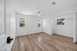 2366 SE Country Club Ln, Stuart, FL 34996 - Photo 18