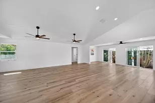 2366 SE Country Club Ln, Stuart, FL 34996 - Photo 30