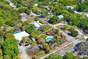 2366 SE Country Club Ln, Stuart, FL 34996 - Photo 8