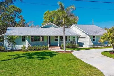 2366 SE Country Club Lane, Stuart, FL 34996 - Photo 2