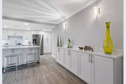 777 NE Bayshore Drive #705, Fort Lauderdale, FL 33304 - Photo 4