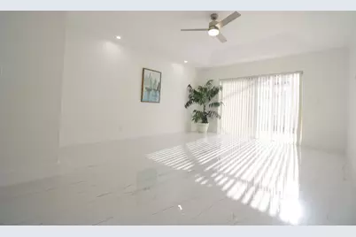 11071 Baybreeze Way, Boca Raton, FL 33428 - Photo 8