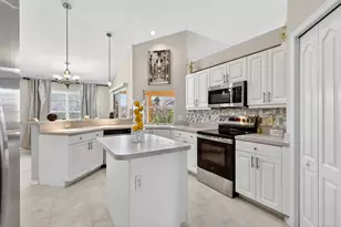 544 SE Nome Dr, Port Saint Lucie, FL 34984 - Photo 16