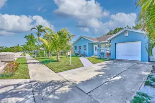 9020 SW 8th St, Boca Raton, FL 33433 - Photo 2