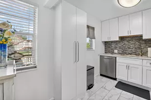 150 Mansfield D, Boca Raton, FL 33434 - Photo 1