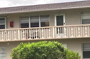 302 Northampton O, West Palm Beach, FL 33417 - Photo 2