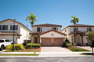 22751 SW 92nd Pl, Cutler Bay, FL 33189 - Photo 2