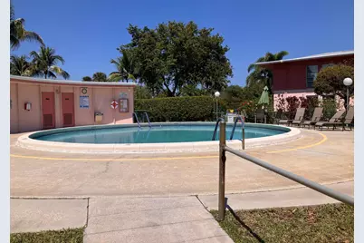 17 Golfs Edge #D, West Palm Beach, FL 33417 - Photo 18