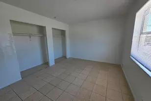 4760 NW 24th Ct, Lauderdale Lakes, FL 33313 - Photo 10