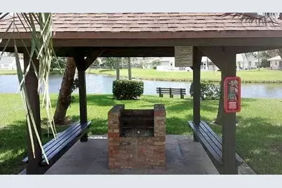 80 VÃ­a De Casas Norte, Boynton Beach, FL 33426 - Photo 4