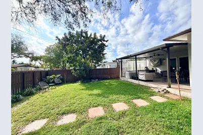 243 SW 5th Street, Dania Beach, FL 33004 - Photo 12