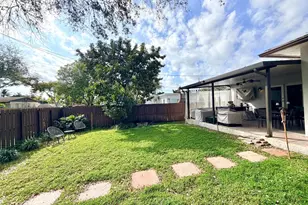 243 SW 5th St, Dania Beach, FL 33004 - Photo 12