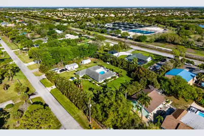 8811 Pinion Drive, Wellington, FL 33467 - Photo 48