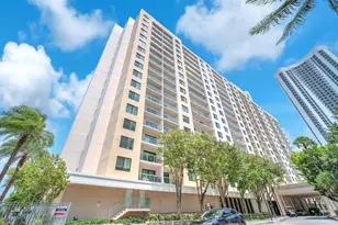 100 Kings Point Dr, Sunny Isles Beach, FL 33160 - Photo 24