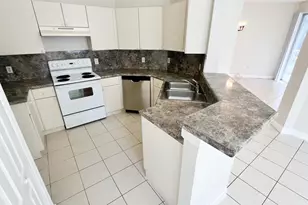 2010 Shoma Dr, West Palm Beach, FL 33414 - Photo 2