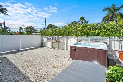 2824 NW 6th Avenue, Wilton Manors, FL 33311 - Photo 12