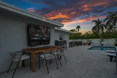 2824 NW 6th Avenue, Wilton Manors, FL 33311 - Photo 6