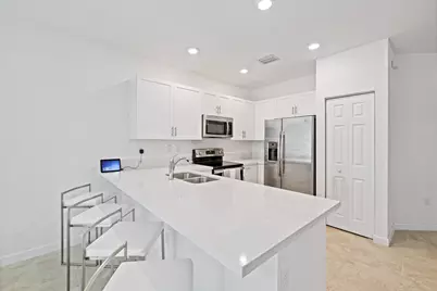 5504 NW 27th Street, Margate, FL 33063 - Photo 8