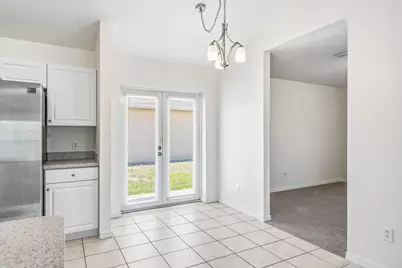 204 SW 14th St Street SW #1, Vero Beach, FL 32962 - Photo 8