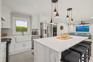 9165 SE Yacht Club Cir, Hobe Sound, FL 33455 - Photo 6