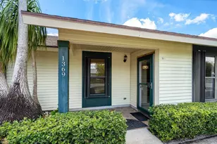 1369 Riverside Cir, Wellington, FL 33414 - Photo 12