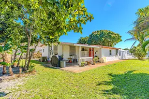 281 NE 46th St, Deerfield Beach, FL 33064 - Photo 4