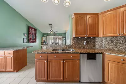 5197 Rosen Boulevard, Boynton Beach, FL 33472 - Photo 8