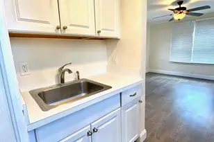 506 50th St, West Palm Beach, FL 33407 - Photo 4