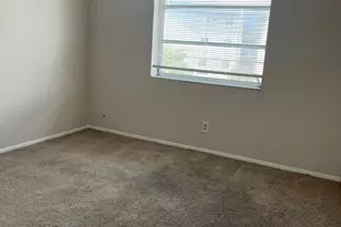 4800 NW 24th Ct, Lauderdale Lakes, FL 33313 - Photo 10