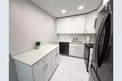 101 Dorset C, Boca Raton, FL 33434 - Photo 6