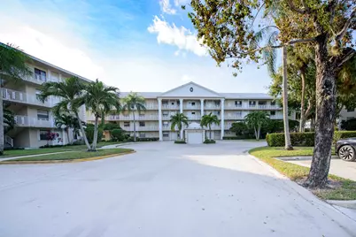 3515 Village Boulevard #304, West Palm Beach, FL 33409 - Photo 2