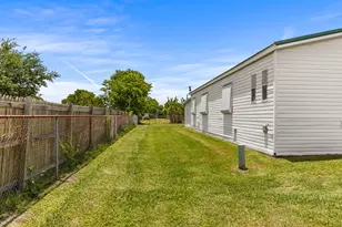 1697 SW 35th Cir, Okeechobee, FL 34974 - Photo 36