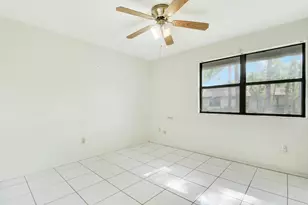 135 Manchineel Ct, Royal Palm Beach, FL 33411 - Photo 16