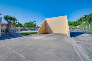 7 Ann Lee Ln, Tamarac, FL 33319 - Photo 48