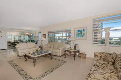 [Address not provided], Hallandale Beach, FL 33009 - Photo 4