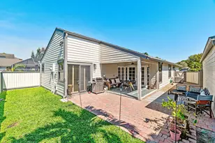 2579 Bedford Mews Dr, Wellington, FL 33414 - Photo 22