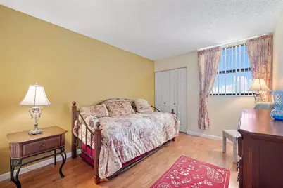 116 Lake Emerald Drive #403, Oakland Park, FL 33309 - Photo 12