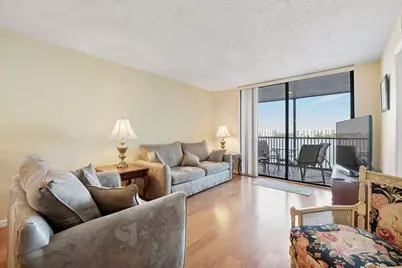 116 Lake Emerald Drive #403, Oakland Park, FL 33309 - Photo 4