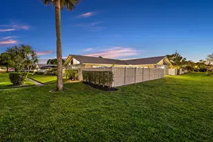 5537 Eagle Lake Dr, Palm Beach Gardens, FL 33418 - Photo 1