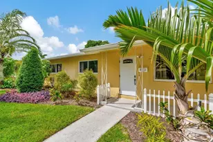 925 NE 25th Ave, Pompano Beach, FL 33062 - Photo 2