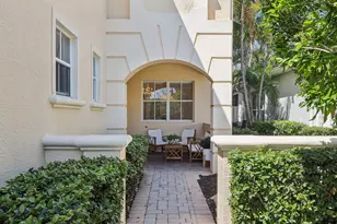 243 Isle Verde Way, Palm Beach Gardens, FL 33418 - Photo 4