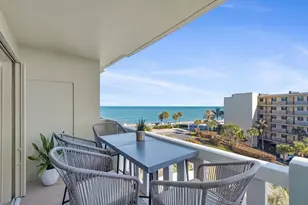 4049 Ocean Dr, Vero Beach, FL 32963 - Photo 14