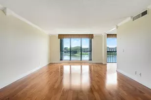 5344 Woodland Lakes Dr, Palm Beach Gardens, FL 33418 - Photo 8