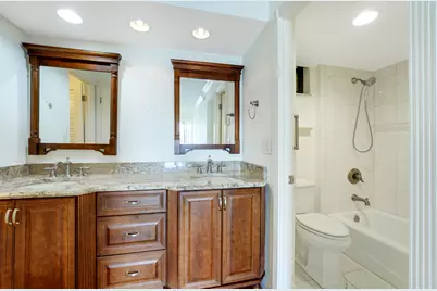 5344 Woodland Lakes Drive #323, Palm Beach Gardens, FL 33418 - Photo 16