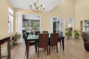 8111 Hampton Wood Dr, Boca Raton, FL 33433 - Photo 12