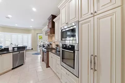 2221 NE 48th Court, Lighthouse Point, FL 33064 - Photo 18