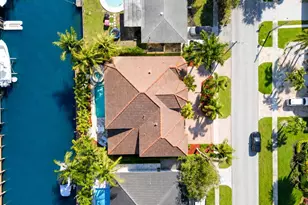 2221 NE 48th Ct, Lighthouse Point, FL 33064 - Photo 2