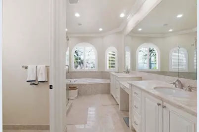 2221 NE 48th Court, Lighthouse Point, FL 33064 - Photo 32